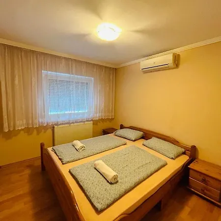 Holiday home Rose Vip *